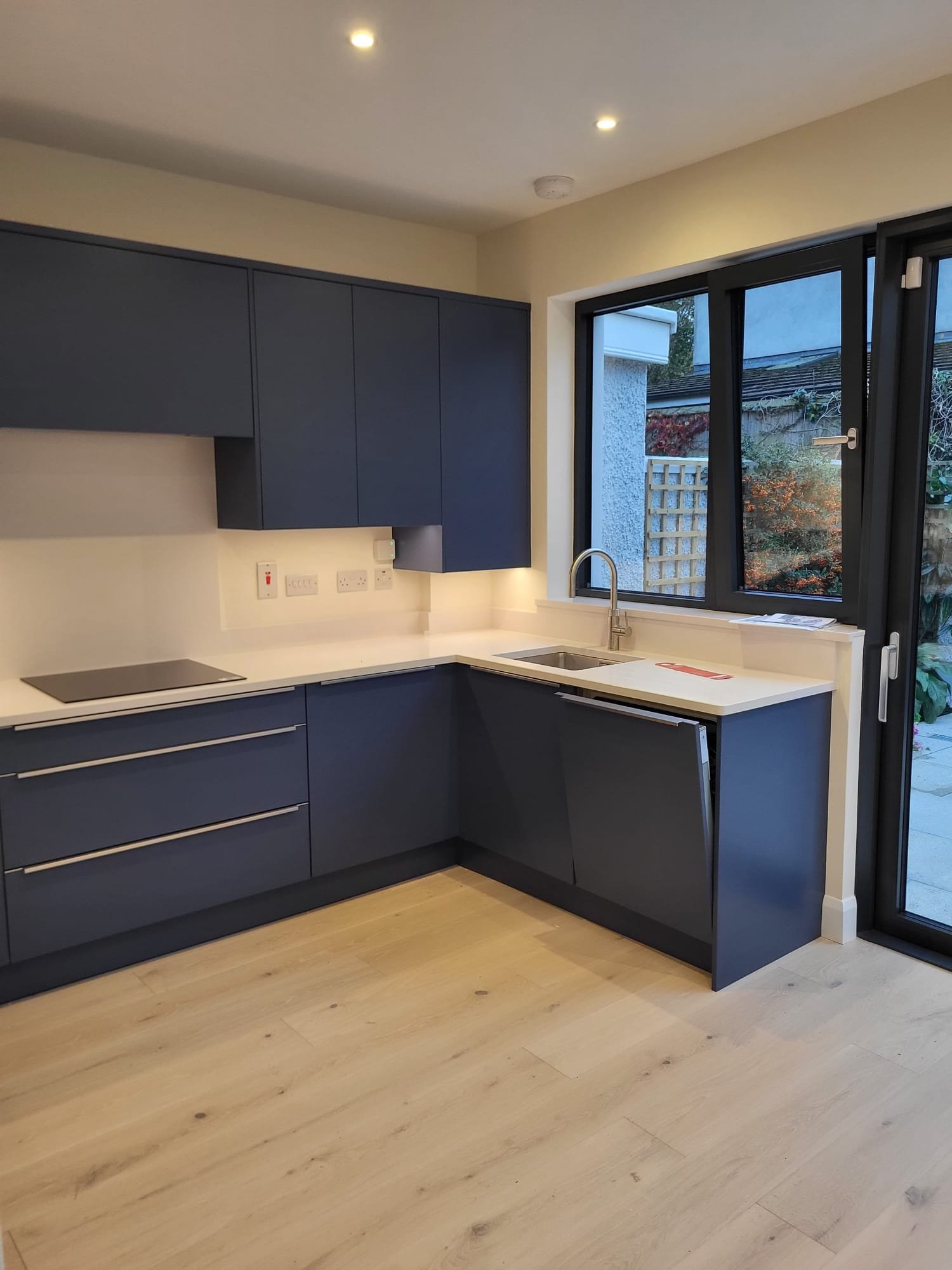 Kitchen with garden view