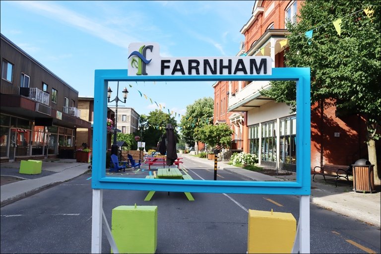 Farnham city sign in downtown Farnham, Quebec