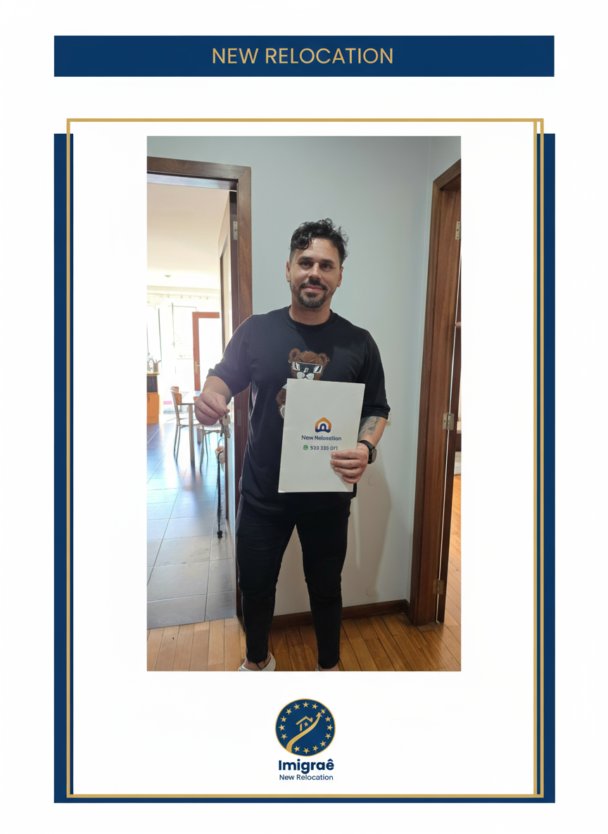Cliente recebendo as chaves de sua nova propriedade com a assistência da Imigraê New Relocation
