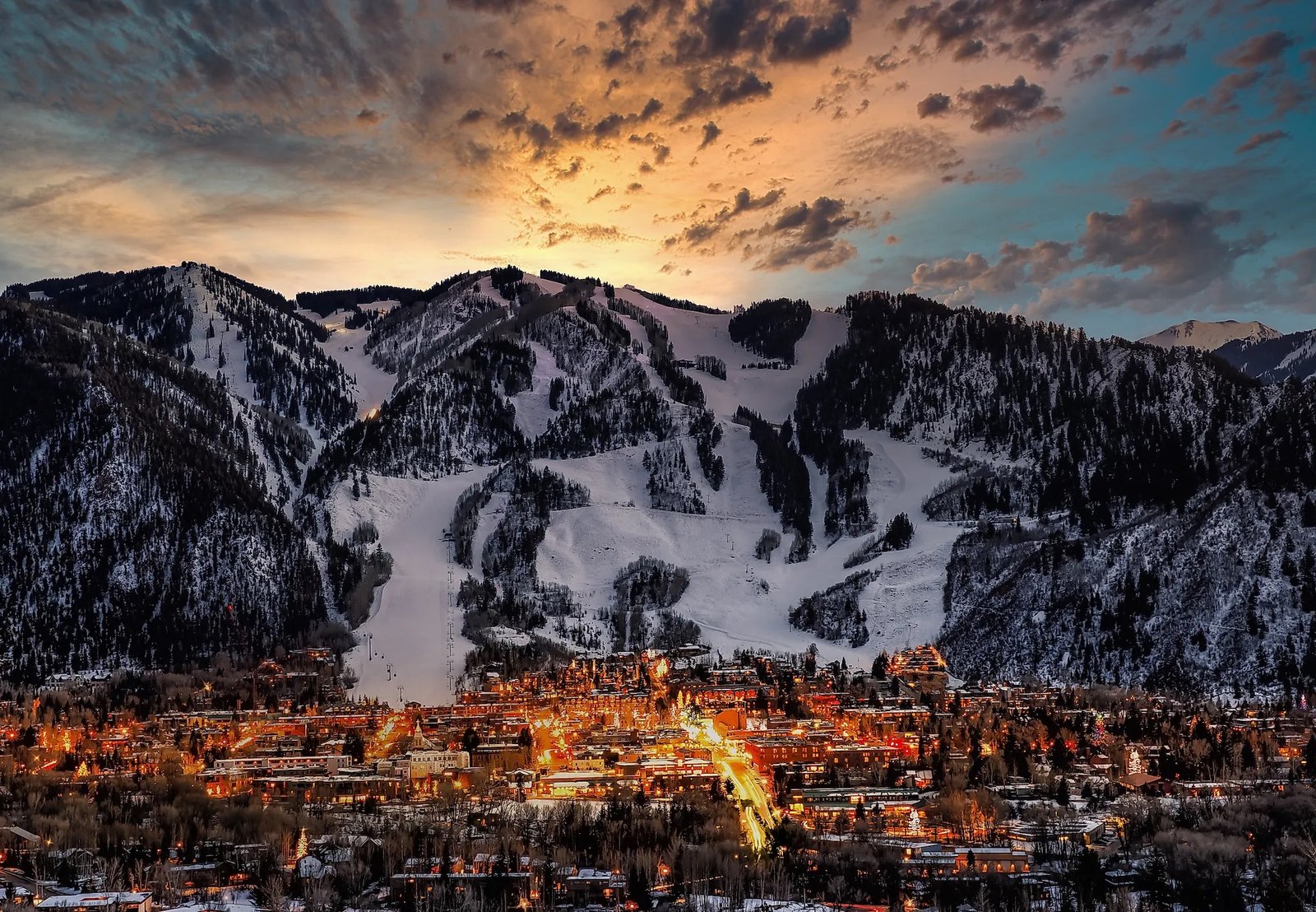 Aspen town and Aspen Mountain at dusk