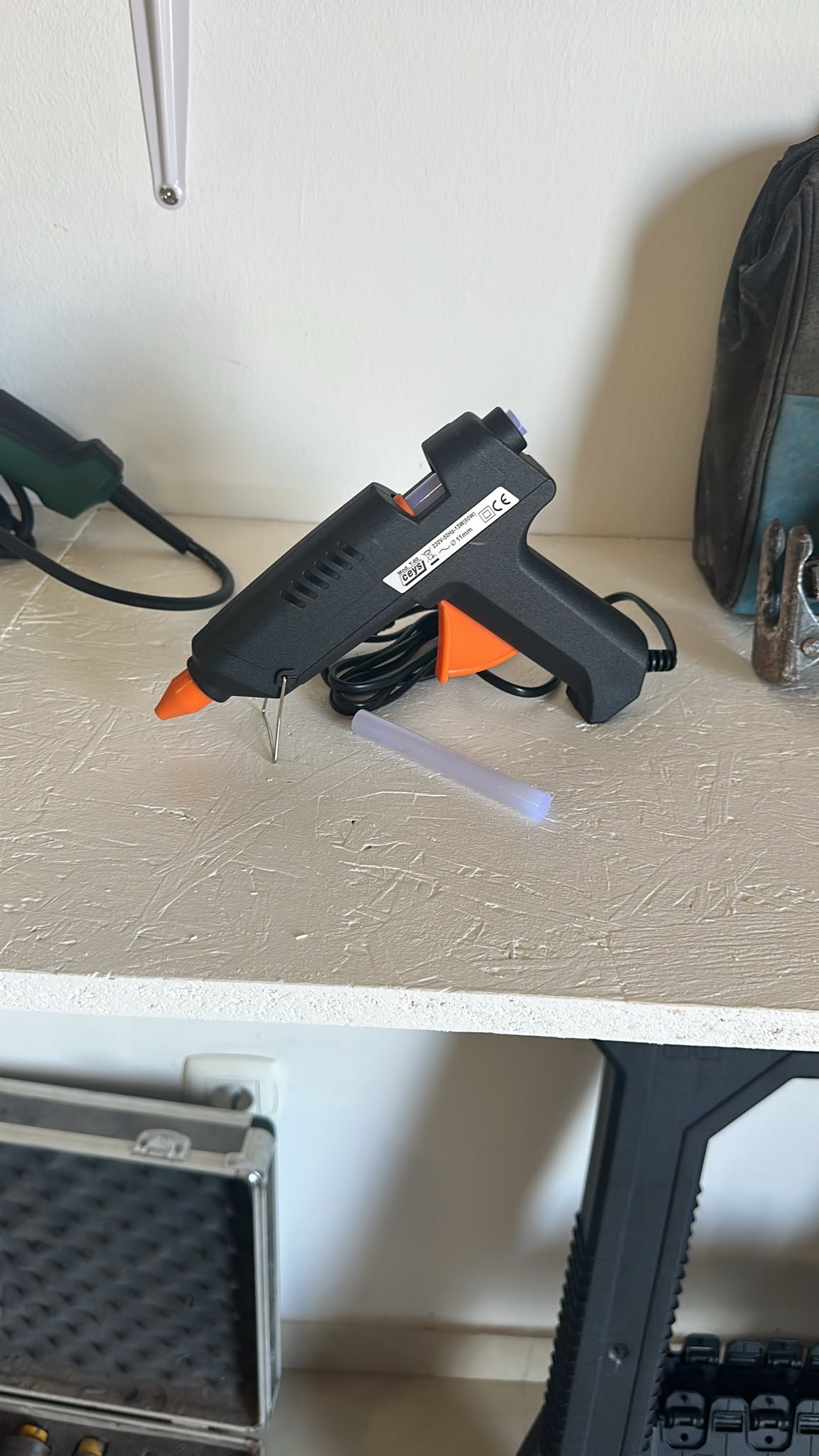 Glue Gun