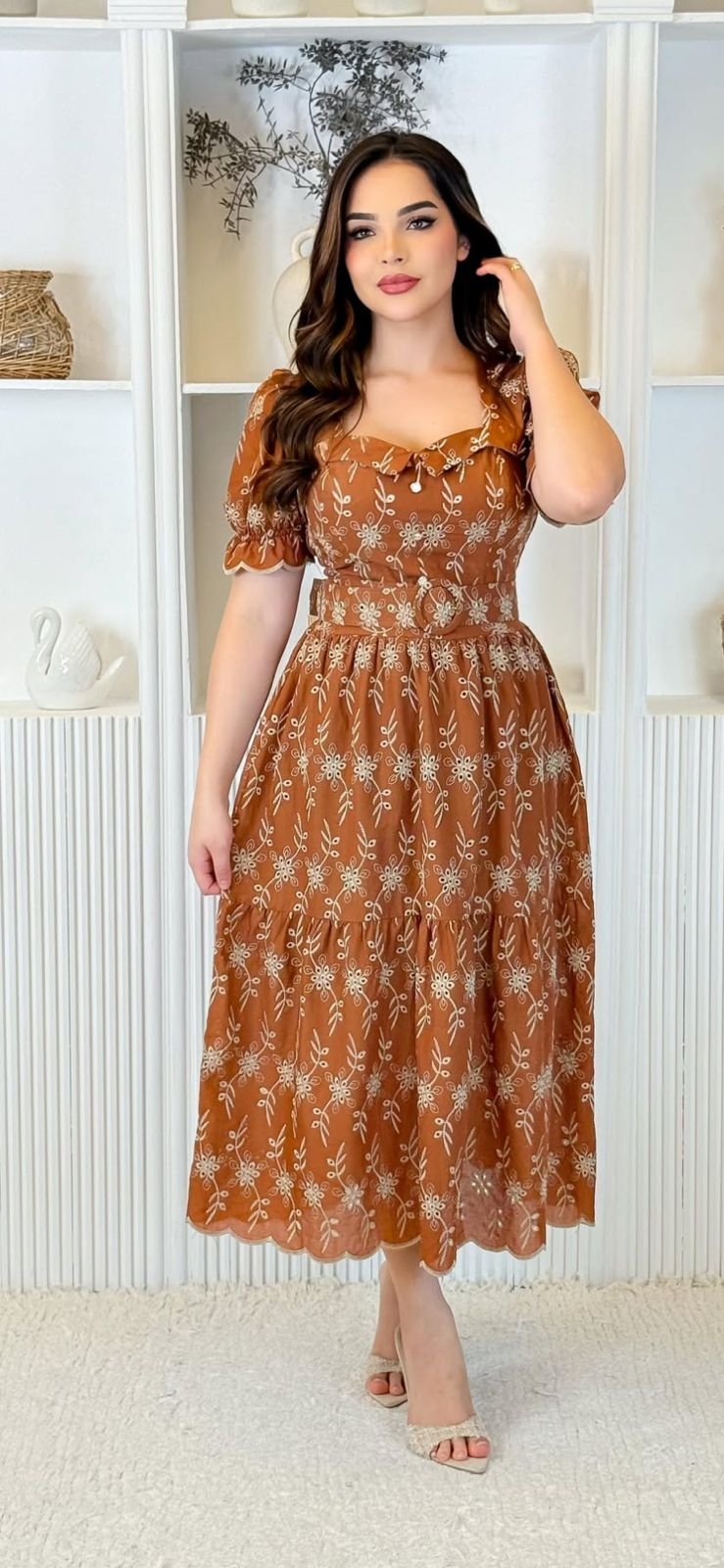 Vestido Midi Marrom Floral