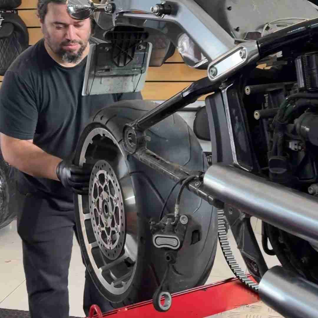 Montagem e Desmontagem de Pneus