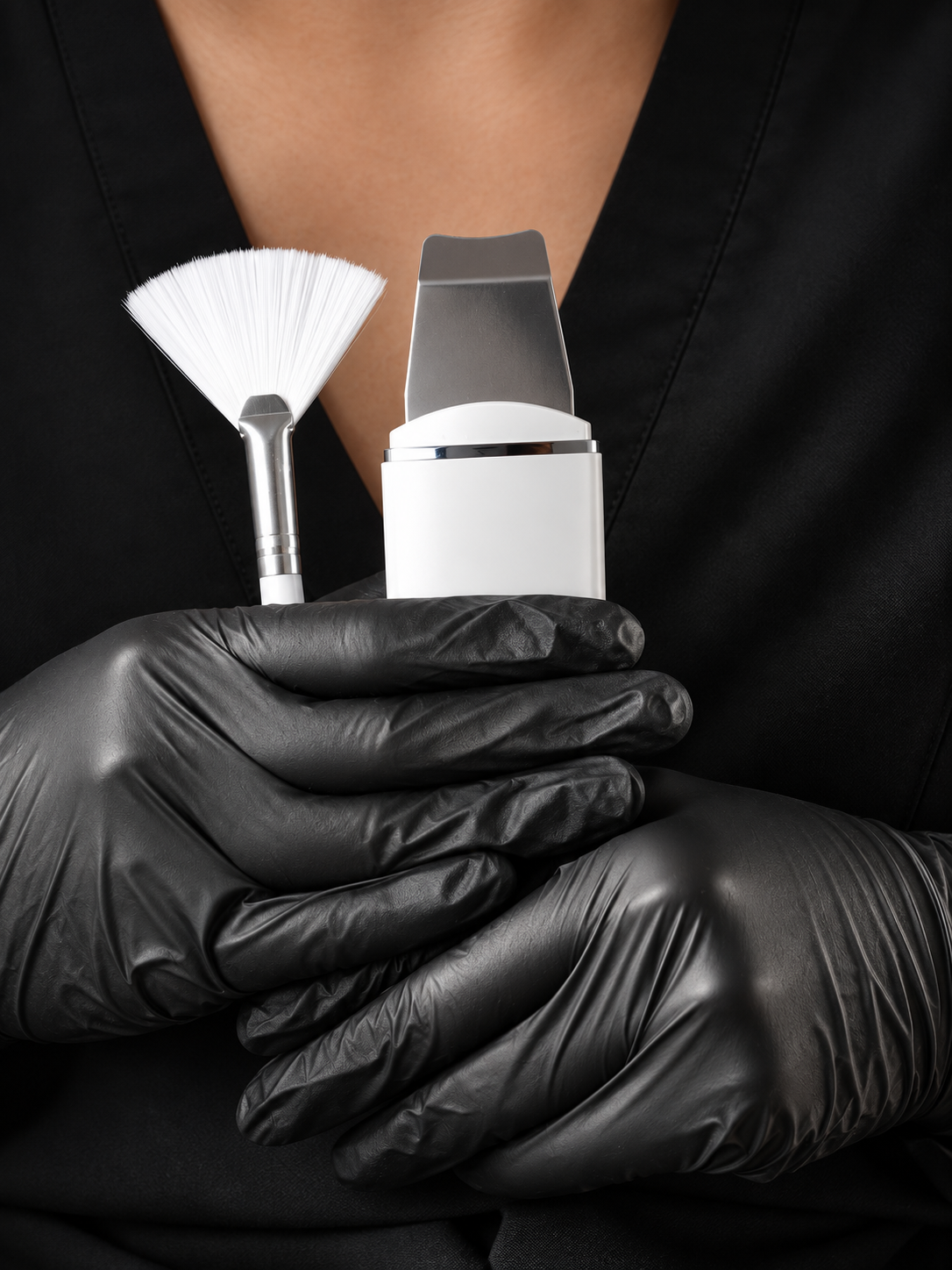 Facial tools — fan brush and ultrasonic spatula
