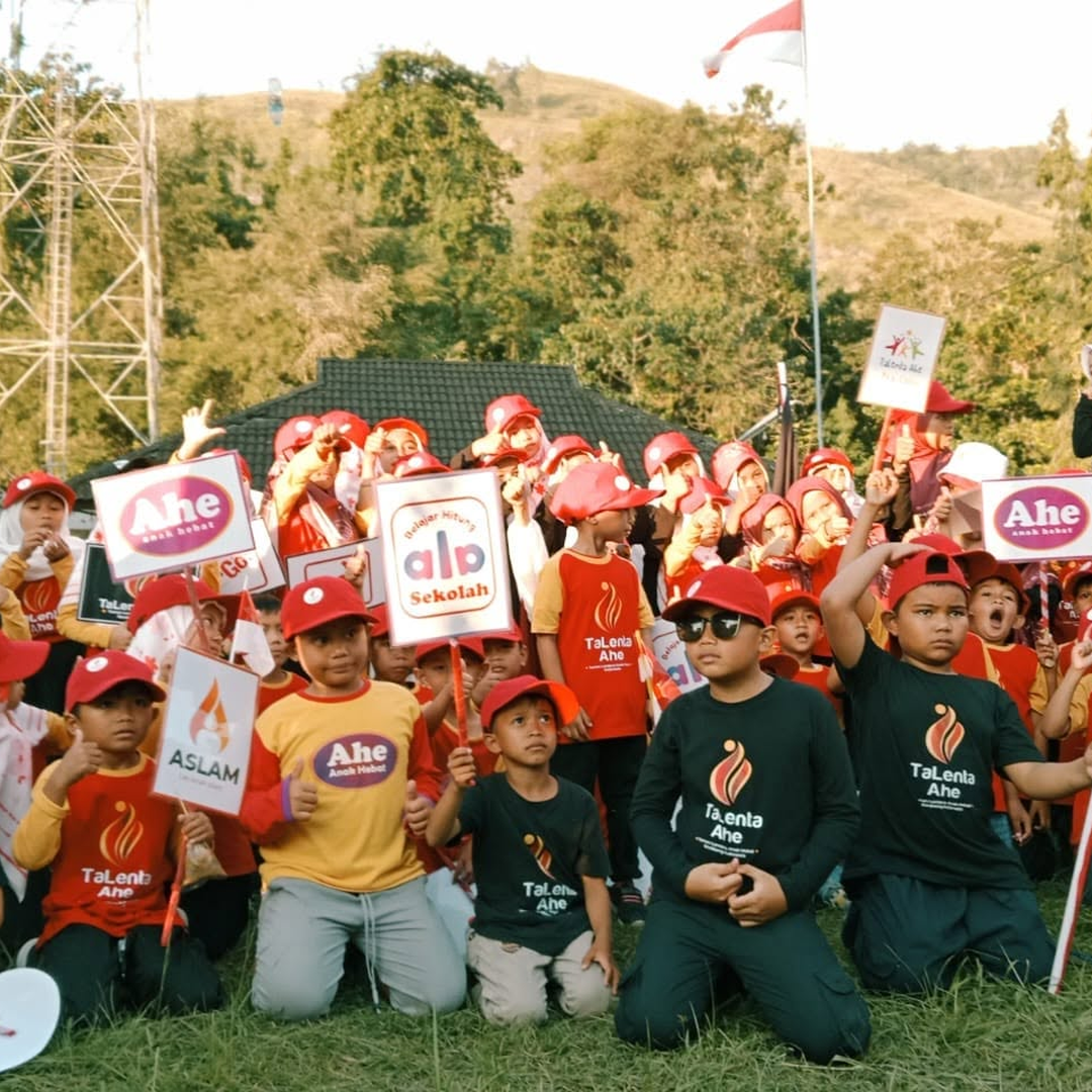 Kegiatan belajar anak-anak di TaLenta Ahe