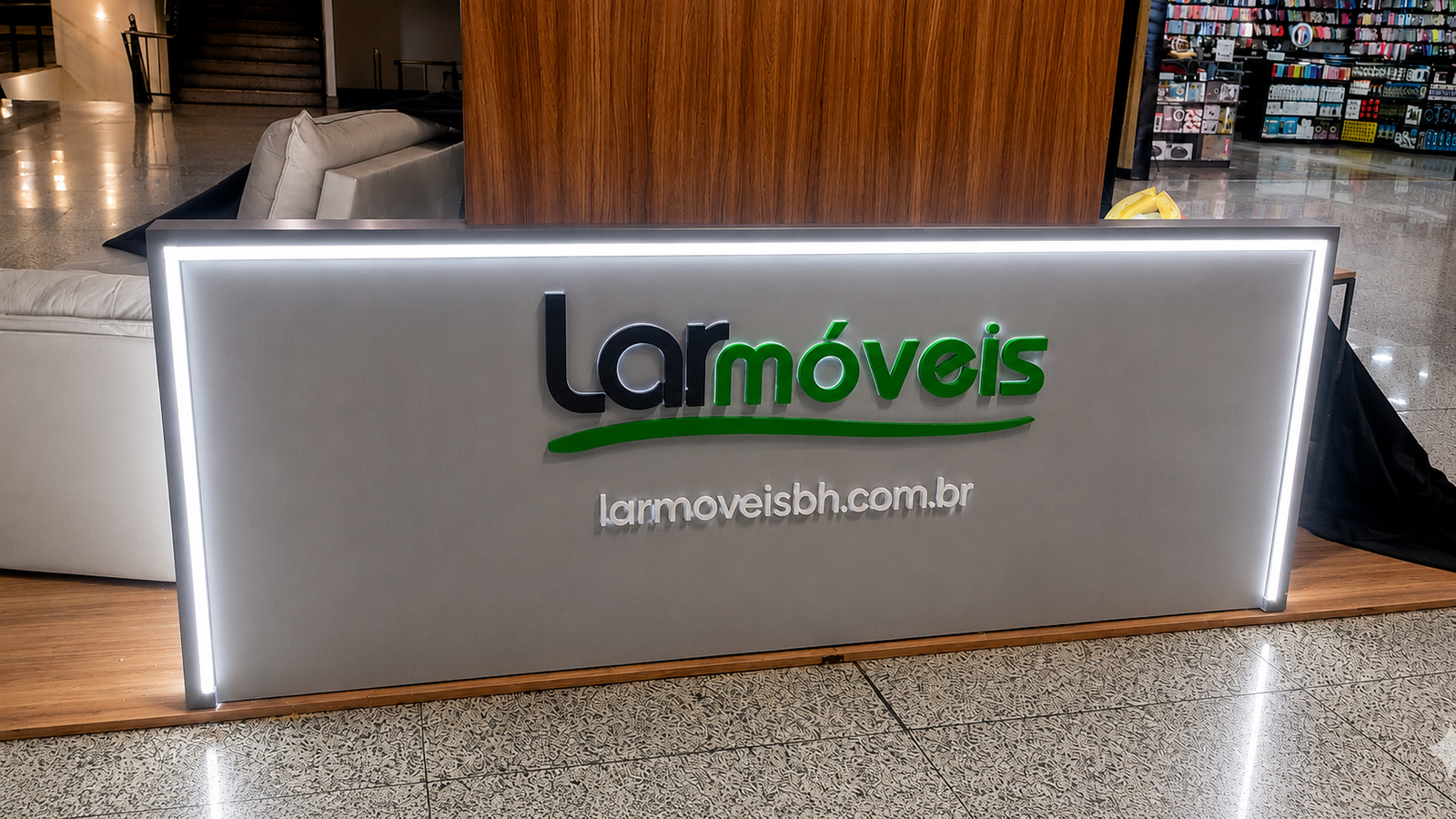 Letra caixa Larmoveis