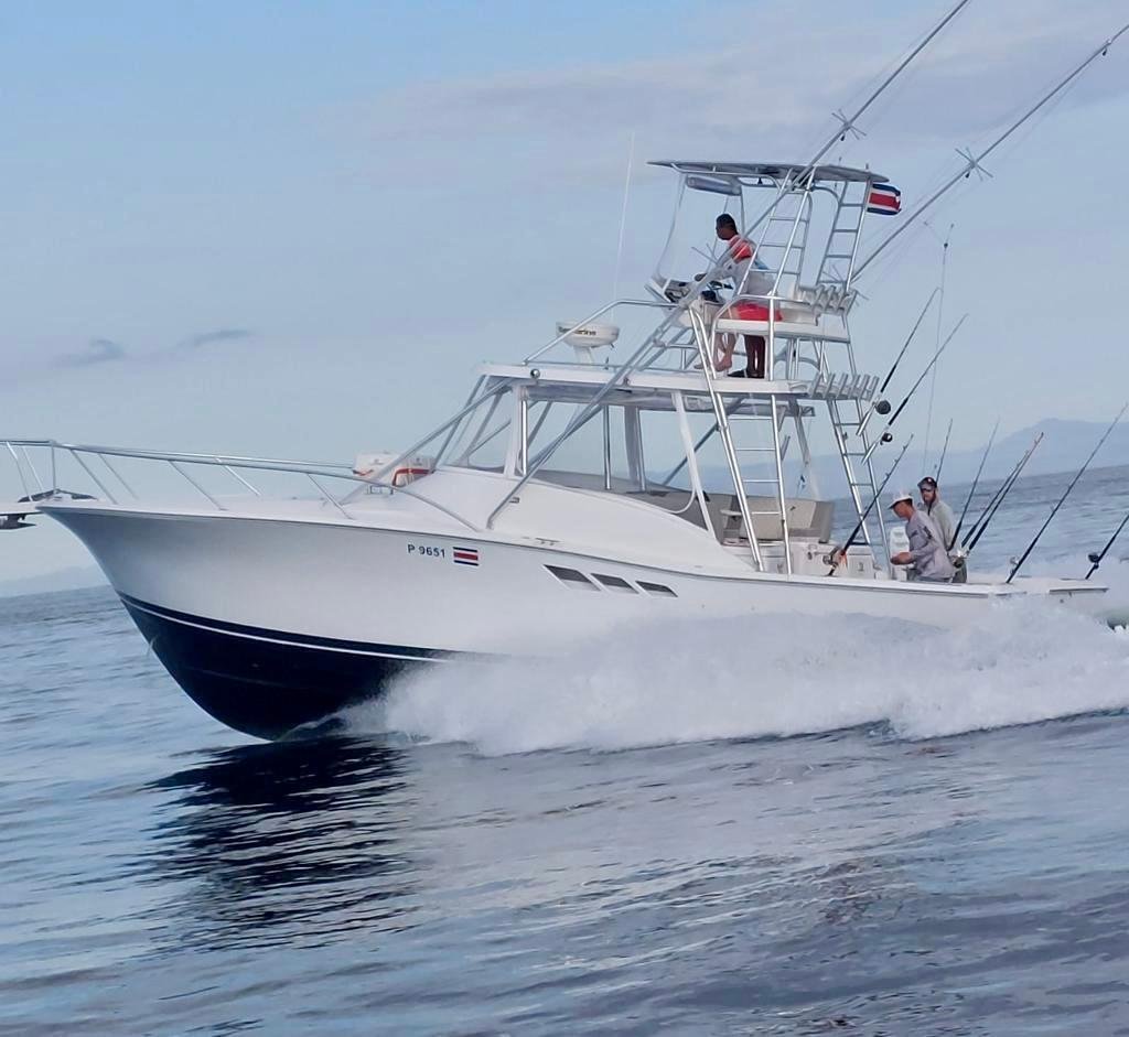 Wahoo Sportfishing Jaco 36' Custom Luhrs Express fishing boat from Los Sueños Marina with Wahoo Sportfishing Jaco