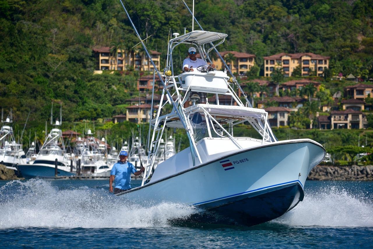 Wahoo Sportfishing Jaco 28' Shamrock fishing boat from Los Sueños Marina with Wahoo Sportfishing Jaco