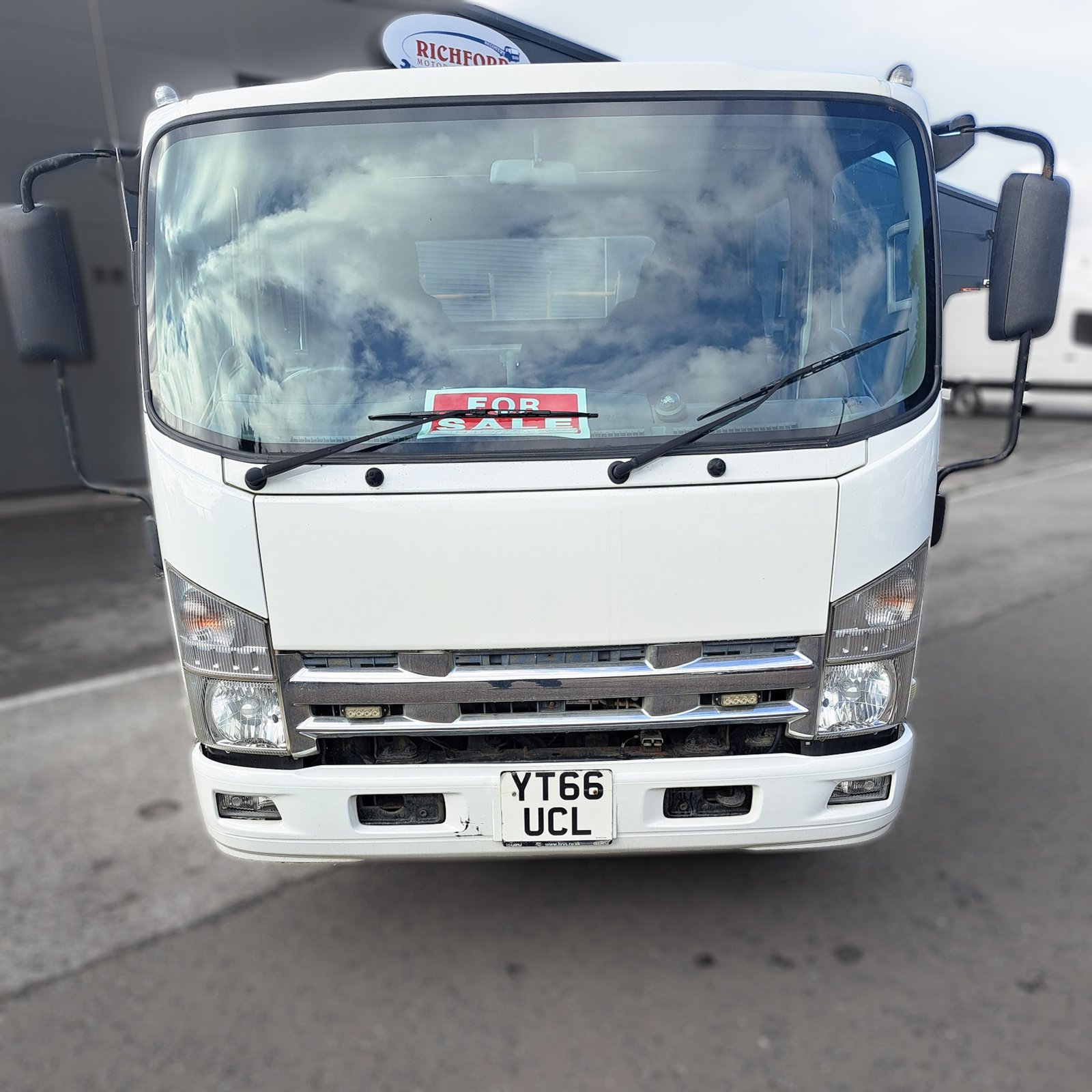 ISUZU N75 Crew Cab – 7.5 Tonne 4x2 - Image 3