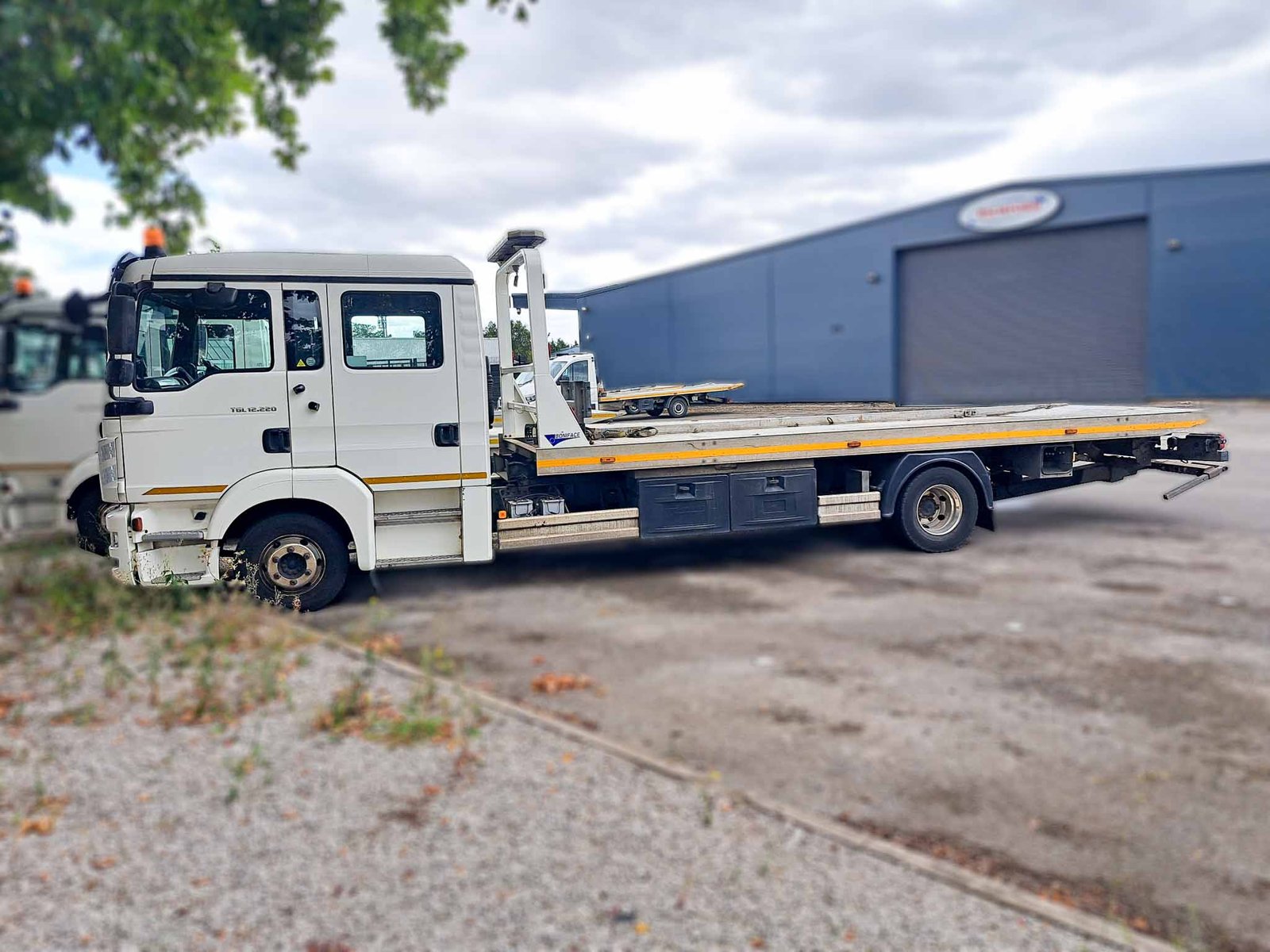 Choice of 3 – MAN TGL 12.220 Crew Cab (2016, 12 Tonne 4x2 Auto) - Image 6