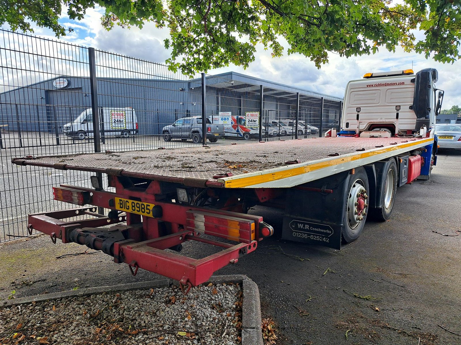 Mercedes Atego 2528 LL Day Cab – 6x2 Rear Steer (2003) - Image 3