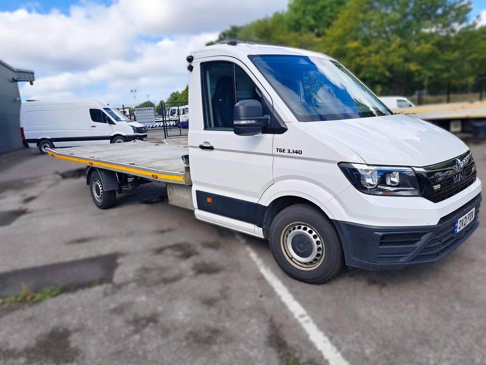 MAN TGE 3-140 Day Cab (3.5 Tonne) - OV21 PDX - Image 4