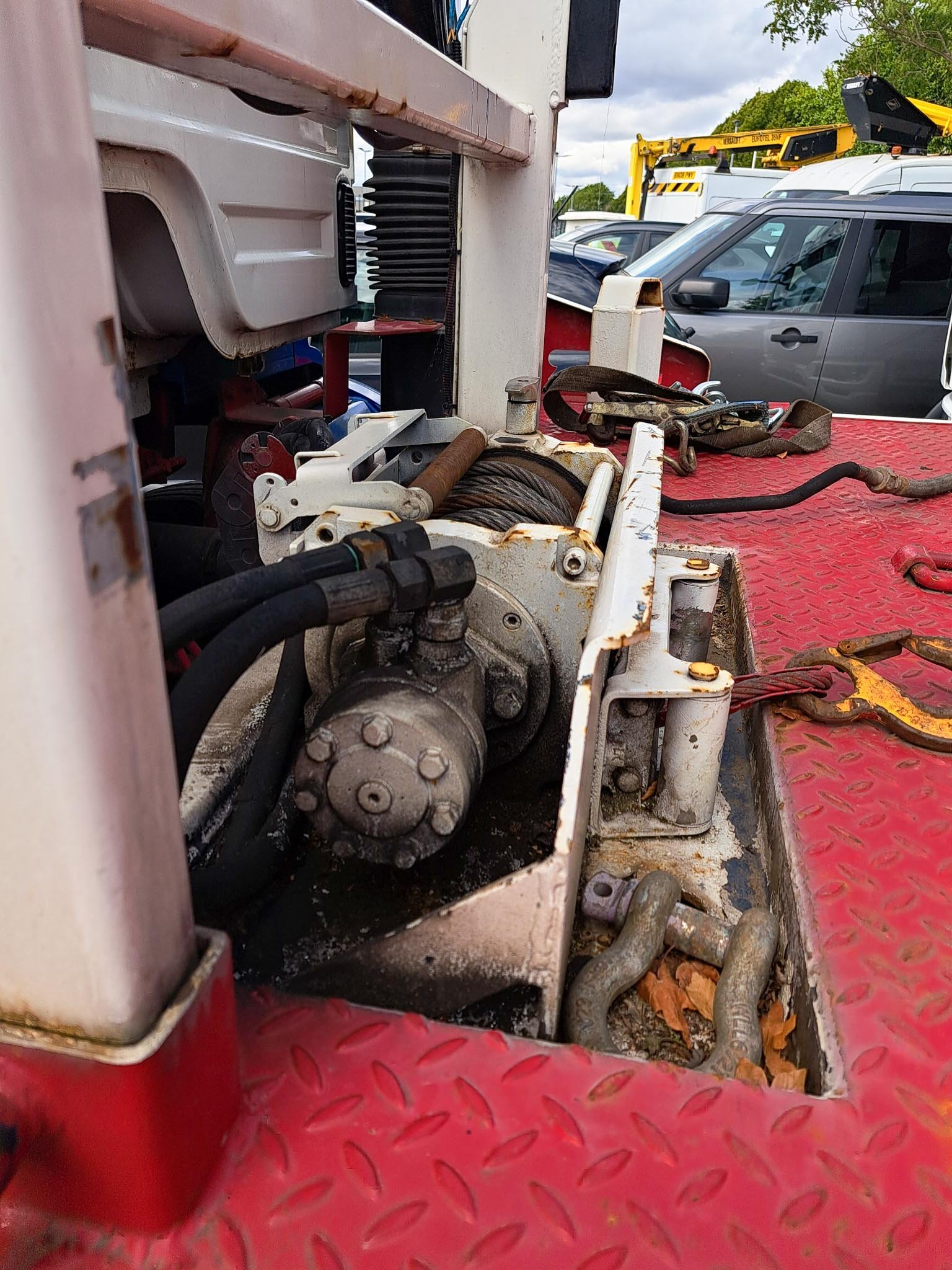 Mercedes Atego 2528 LL Day Cab – 6x2 Rear Steer (2003) - Image 4