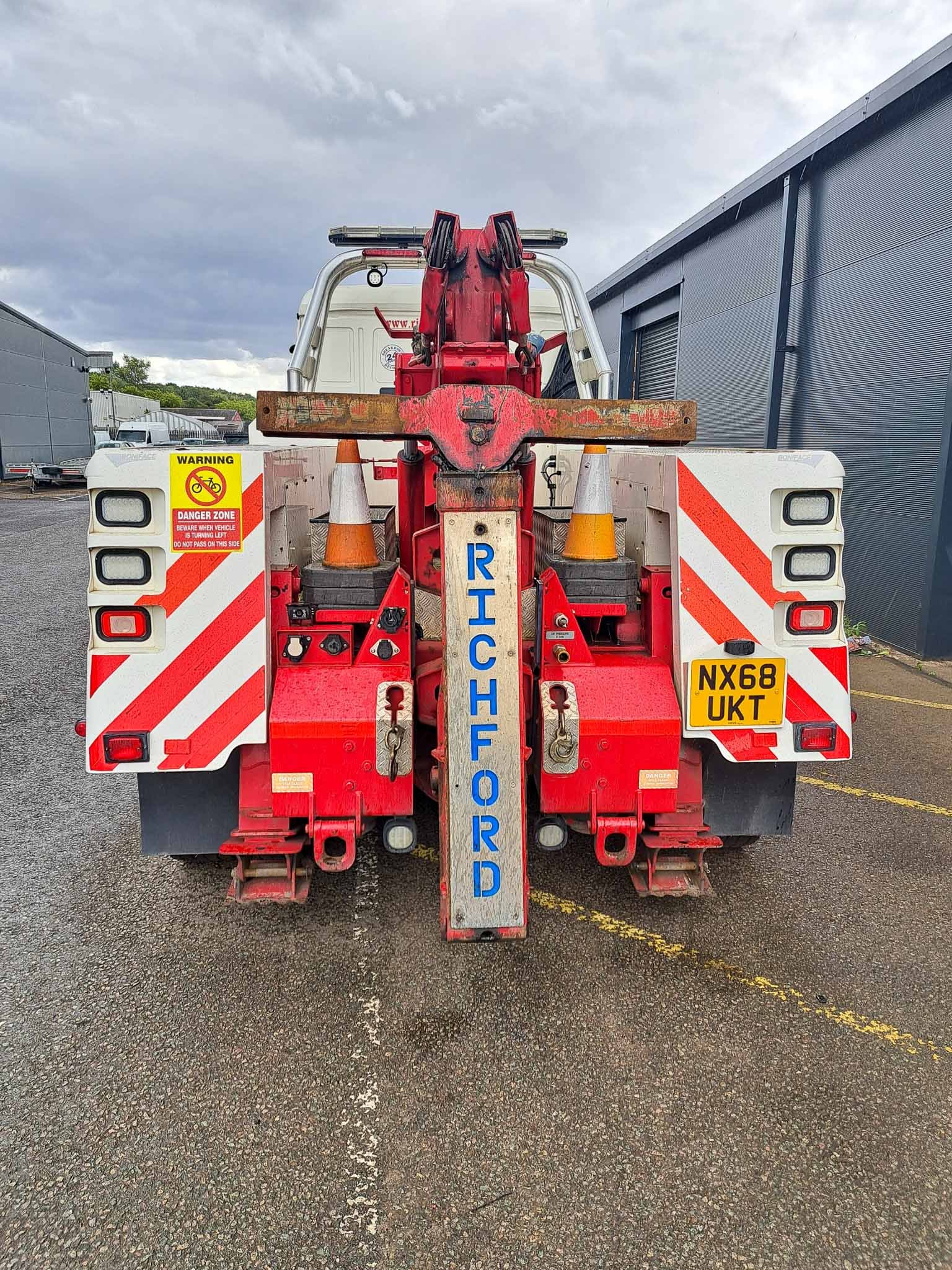 MAN TGL 12.250 Crew Cab – 4x2 Auto (Choice of 2) - Image 3