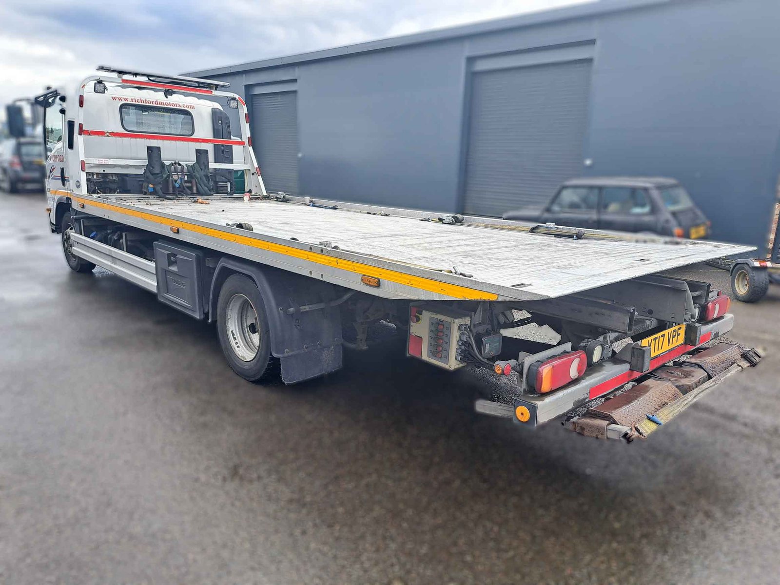 ISUZU N75-190 Day Cab (Choice of 2) - Image 1