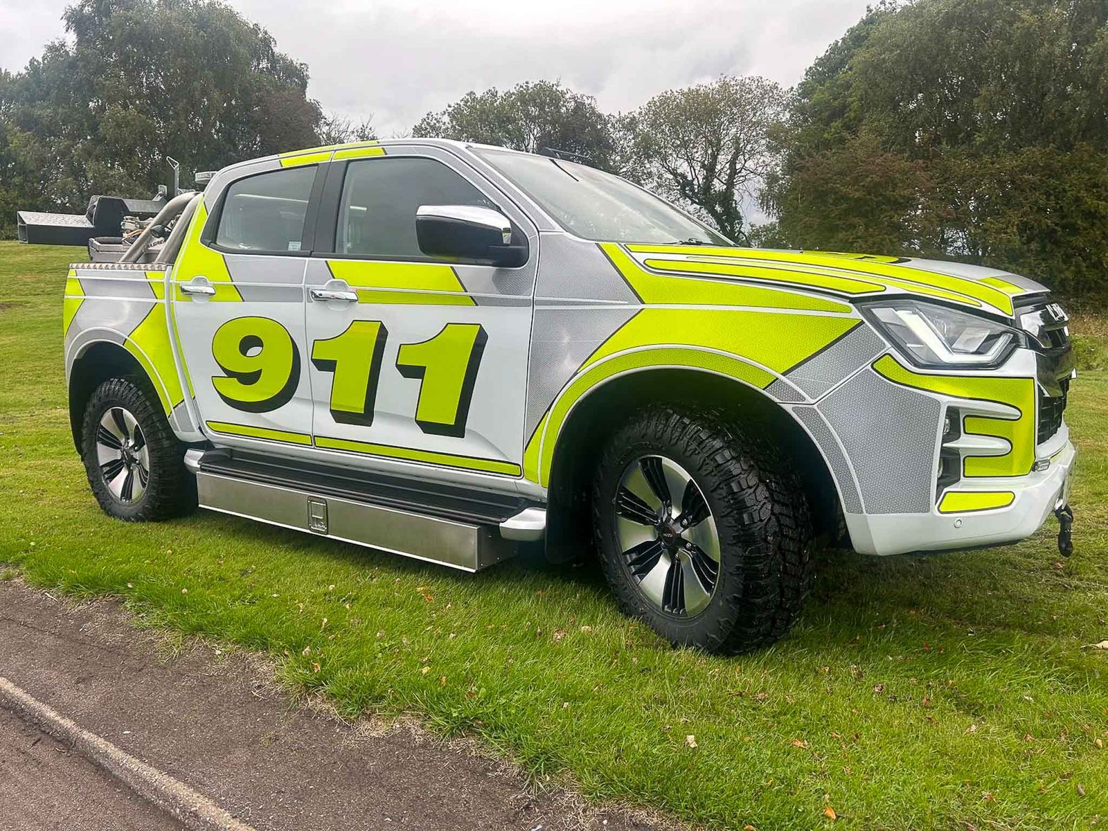 BasReal 911 recovery vehicle