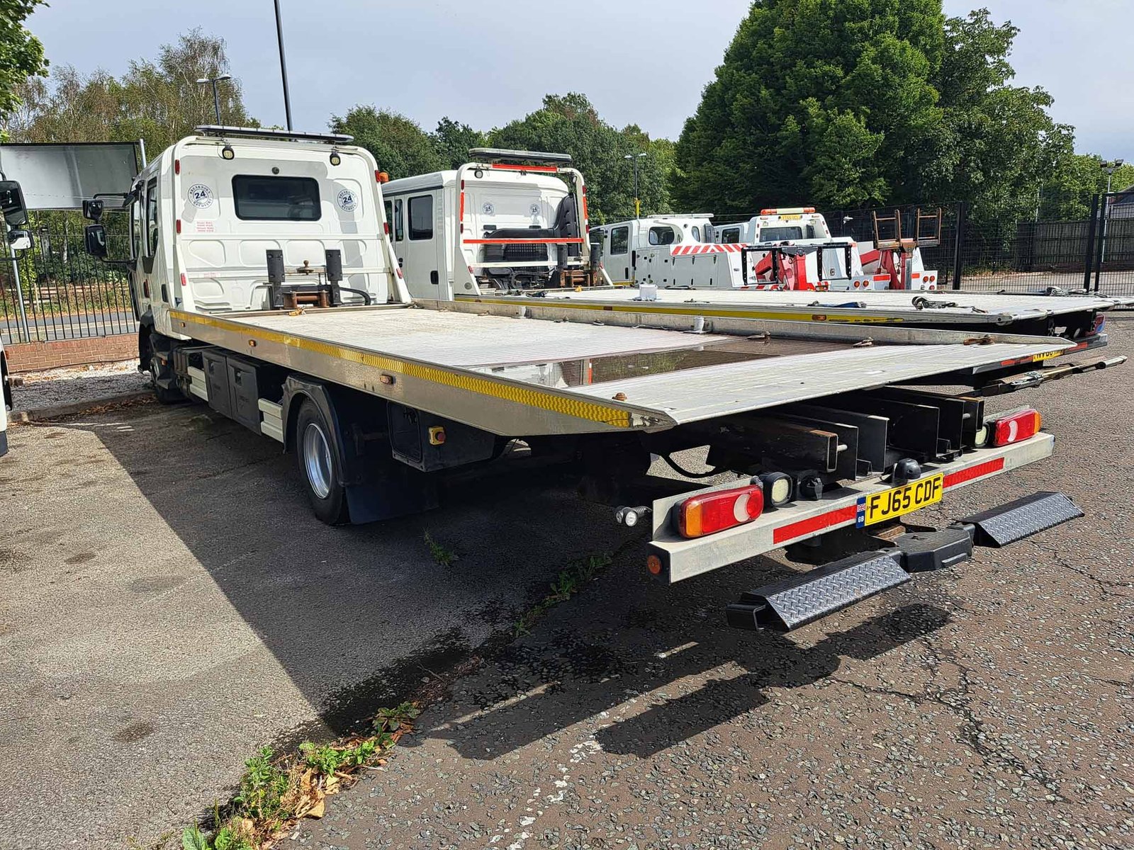Renault Midlum D12-220 Crew Cab (2015) - Image 3