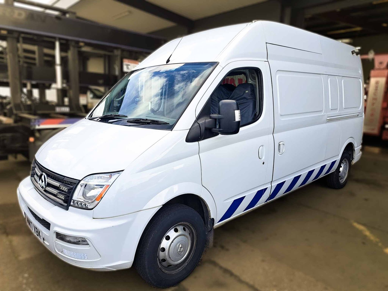 LDV MAXUS V80 Service Van - Image 1