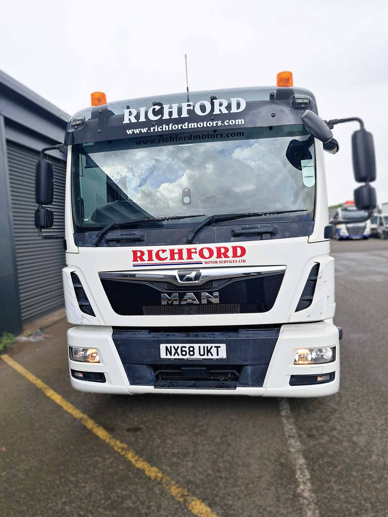 MAN TGL 12.250 Crew Cab – 4x2 Auto (Choice of 2) - Image 1