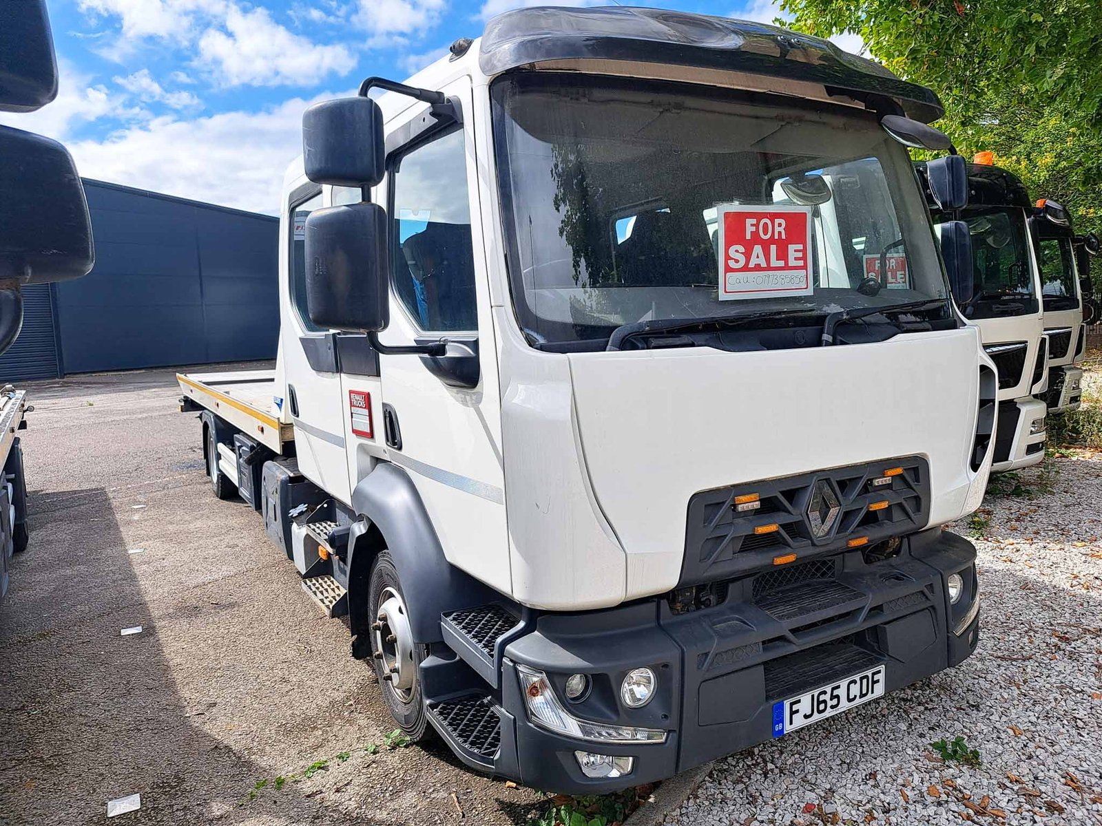 Renault Midlum D12-220 Crew Cab (2015) - Image 2