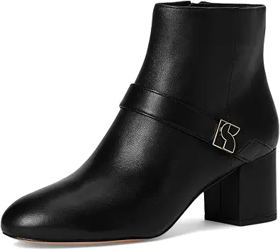 The Kate Spade Dakota Bootie, Read Closely