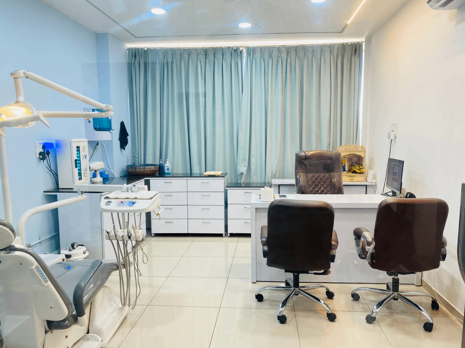Modern BlueSkyDental Clinic interior in Vadodara