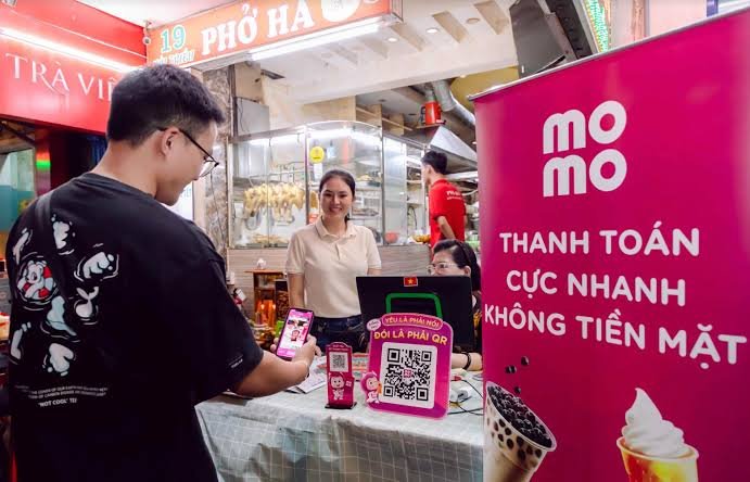 Thanh toán tại quầy bằng mã QR MoMo