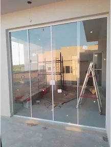 Portas de vidro em Confins — Vidrosistem