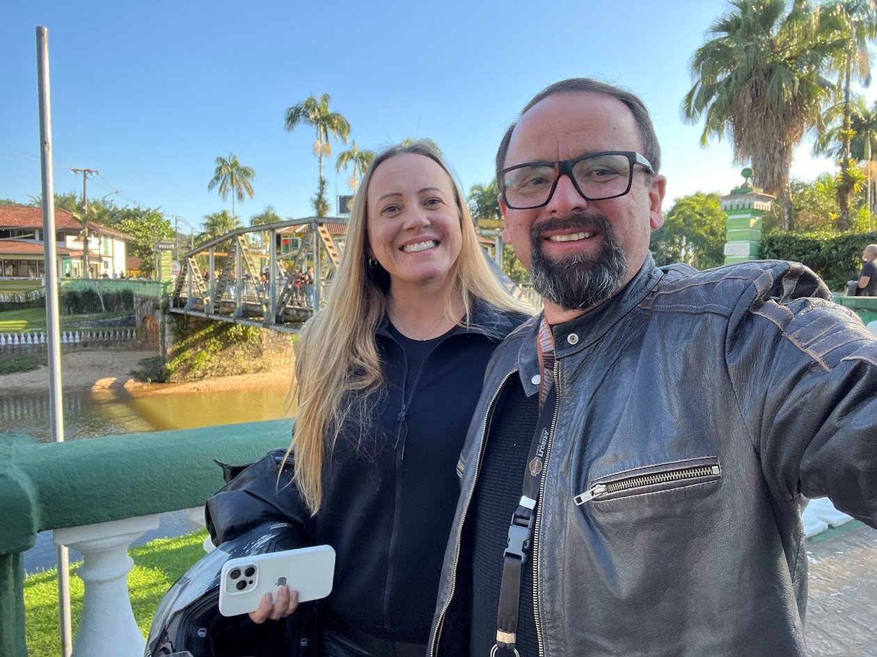 Fundadores da My Frost Sorveterias, Fabiano e sua esposa