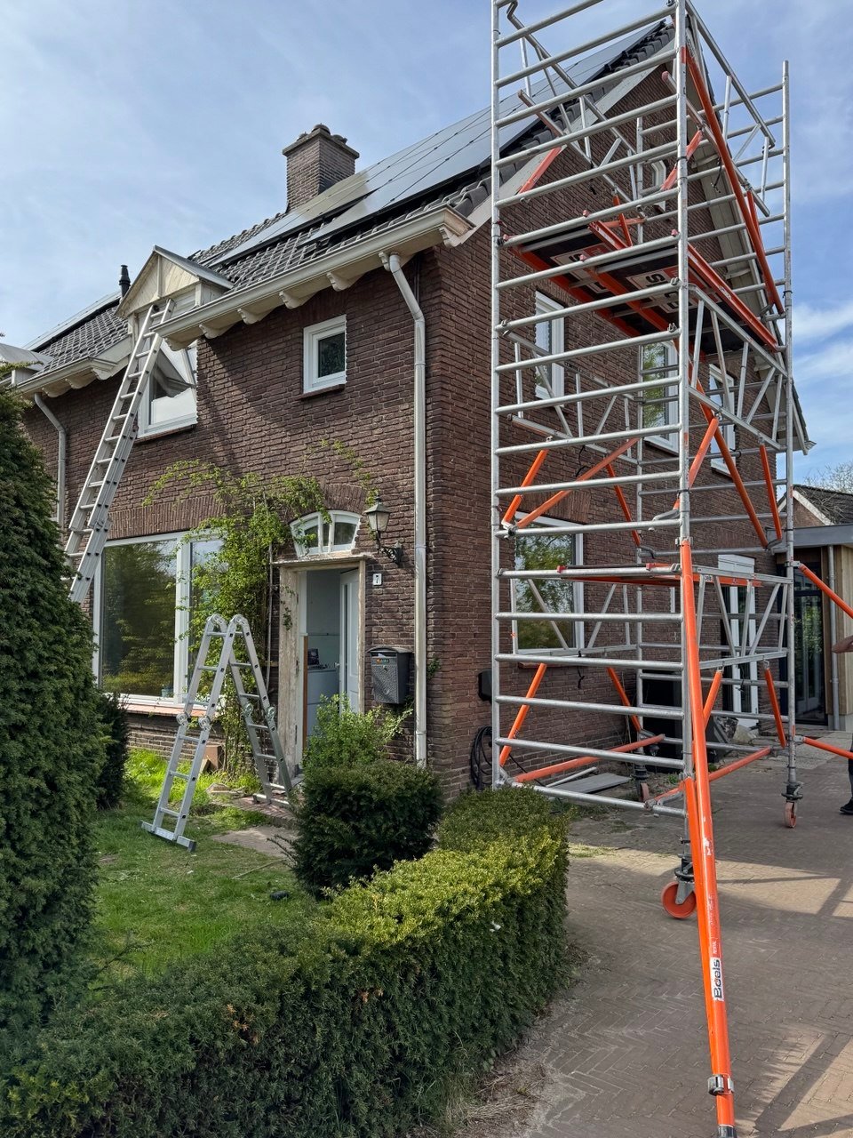 Schilderwerk van baksteengevel — Schilderwerk