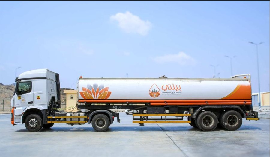 وايت 32 براميل مياه غير صالحة للشرب