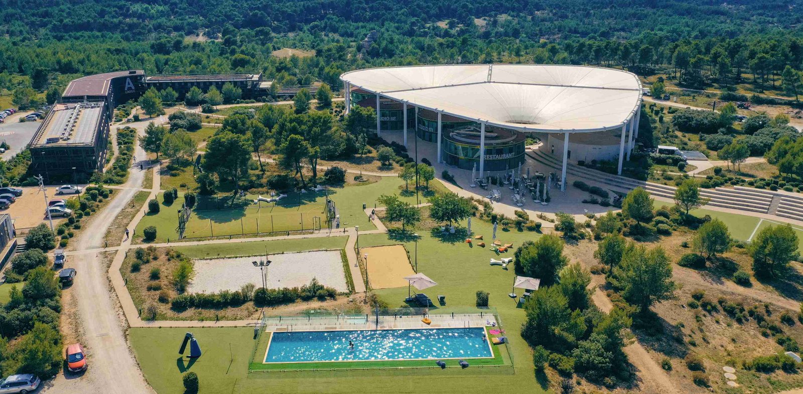 Construction Piscine Marseille : Réalisez Votre Rêve