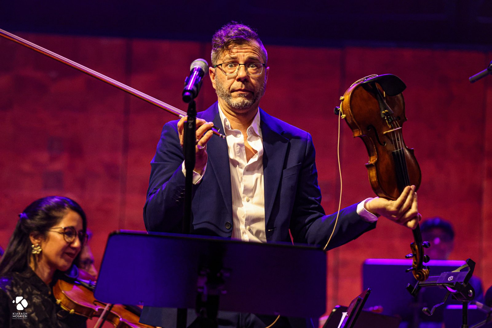 Konzertmeister Johannes Krampen nach erschöpfendem Solo – ©Kiarash_Mosayebi
