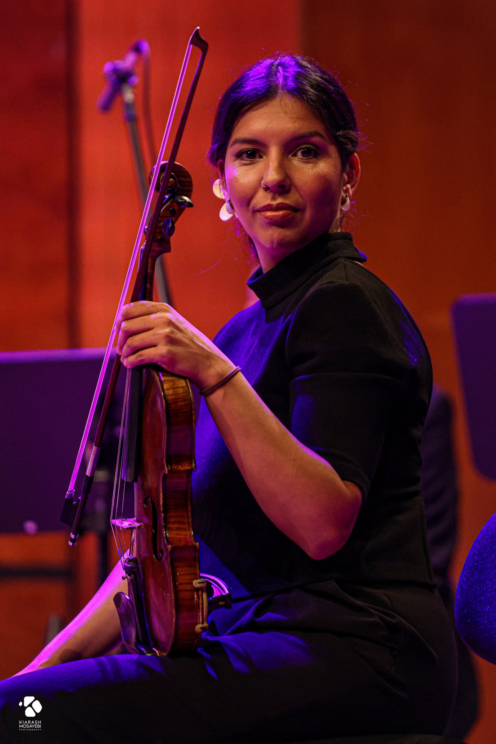 Geigerin im Konzert – ©Kiarash_Mosayebi