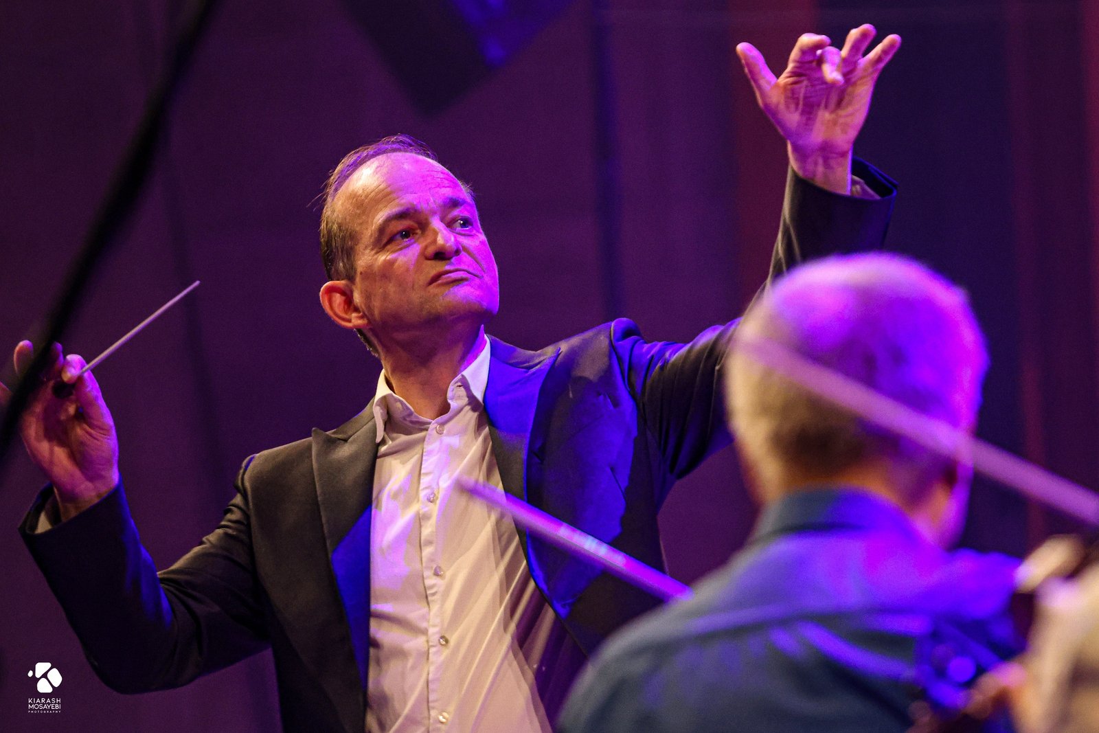 Adrian Werum im Konzert – ©Kiarash_Mosayebi