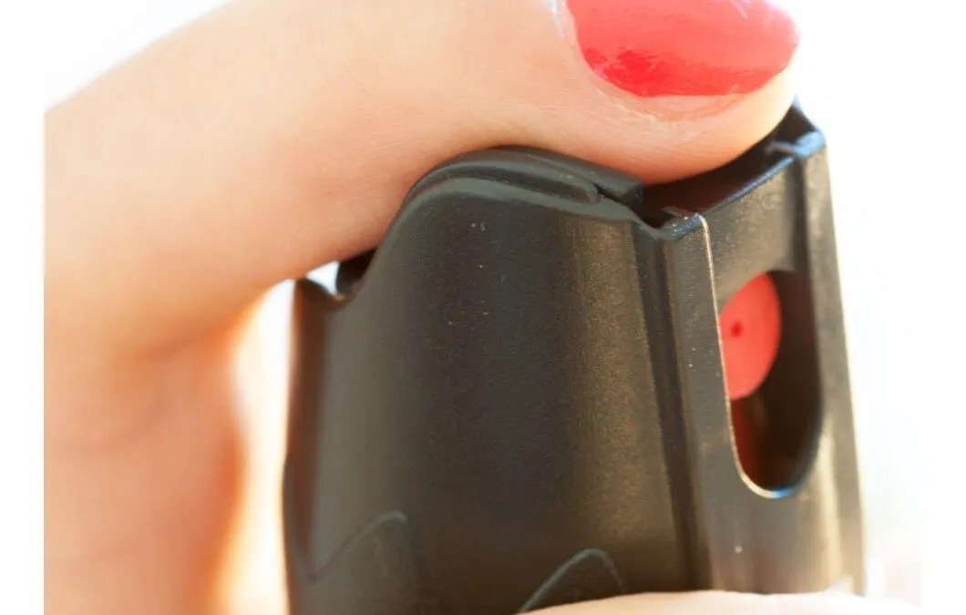 Spray de Defesa Pessoal 40 ml, com alcance anunciado de 3 metros