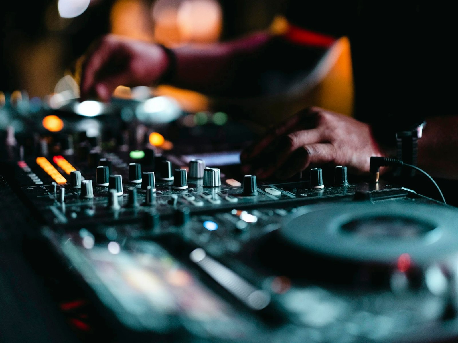 Deejay Dawg behind the decks