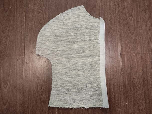 Curved collar underfelt pieces cut from needled hair felt