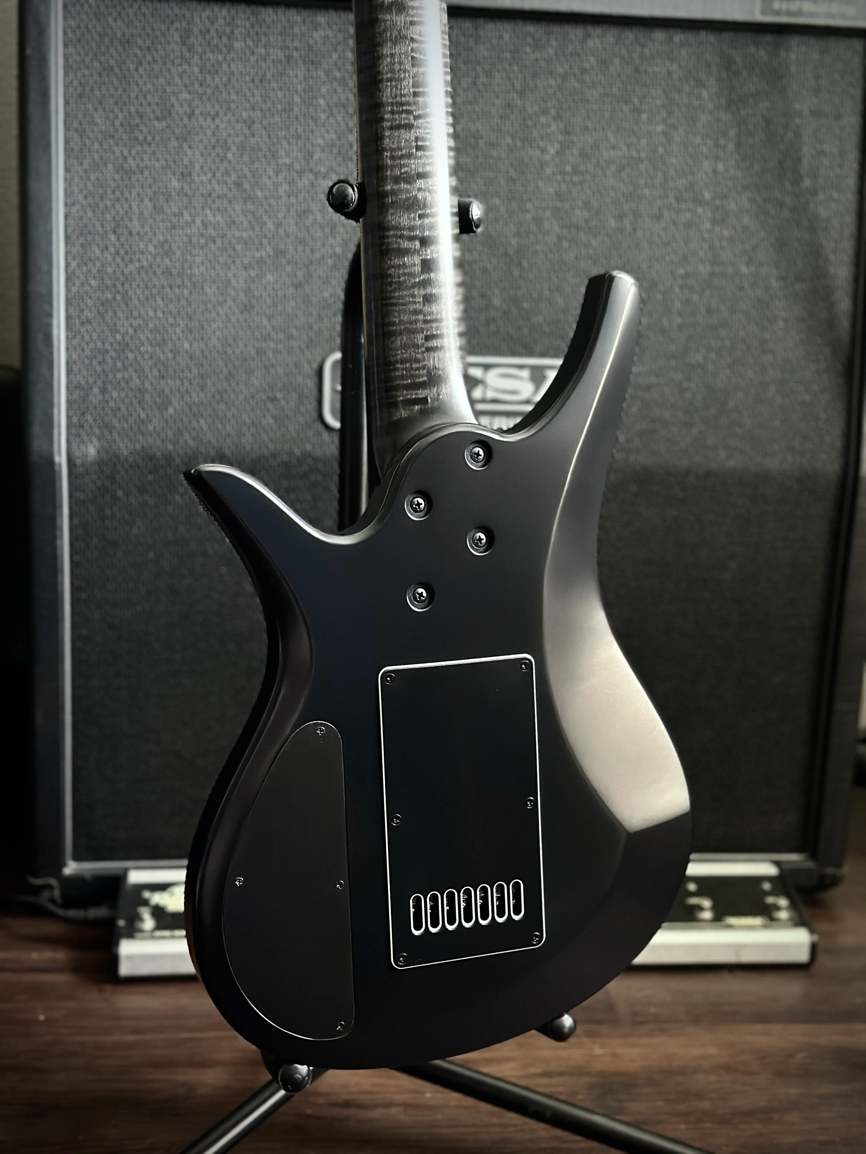 ViK Duality EVT7B “BEAST” - available ViK guitar view 4