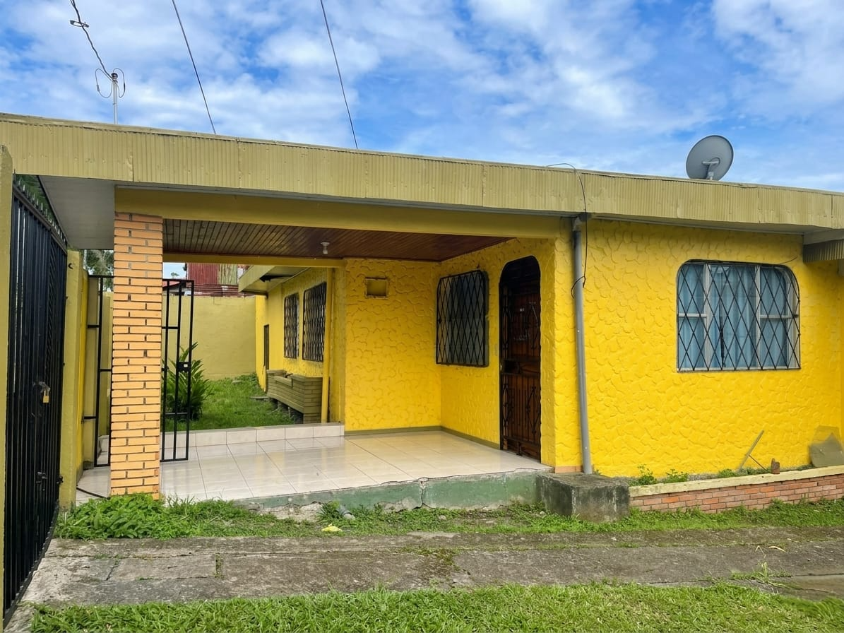 Casa en Venta — Pueblo Nuevo