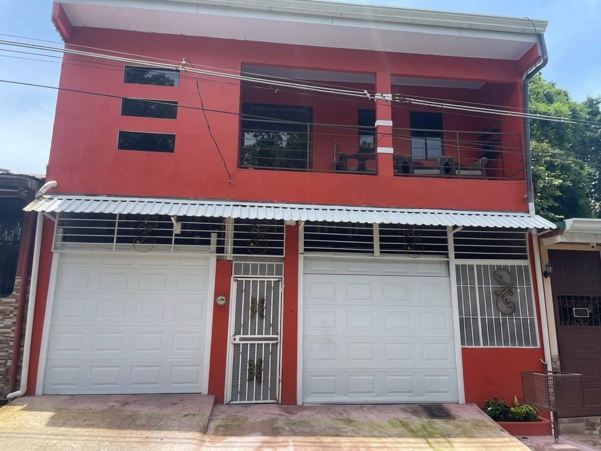 Casa en Venta — Siglo 21, Limón