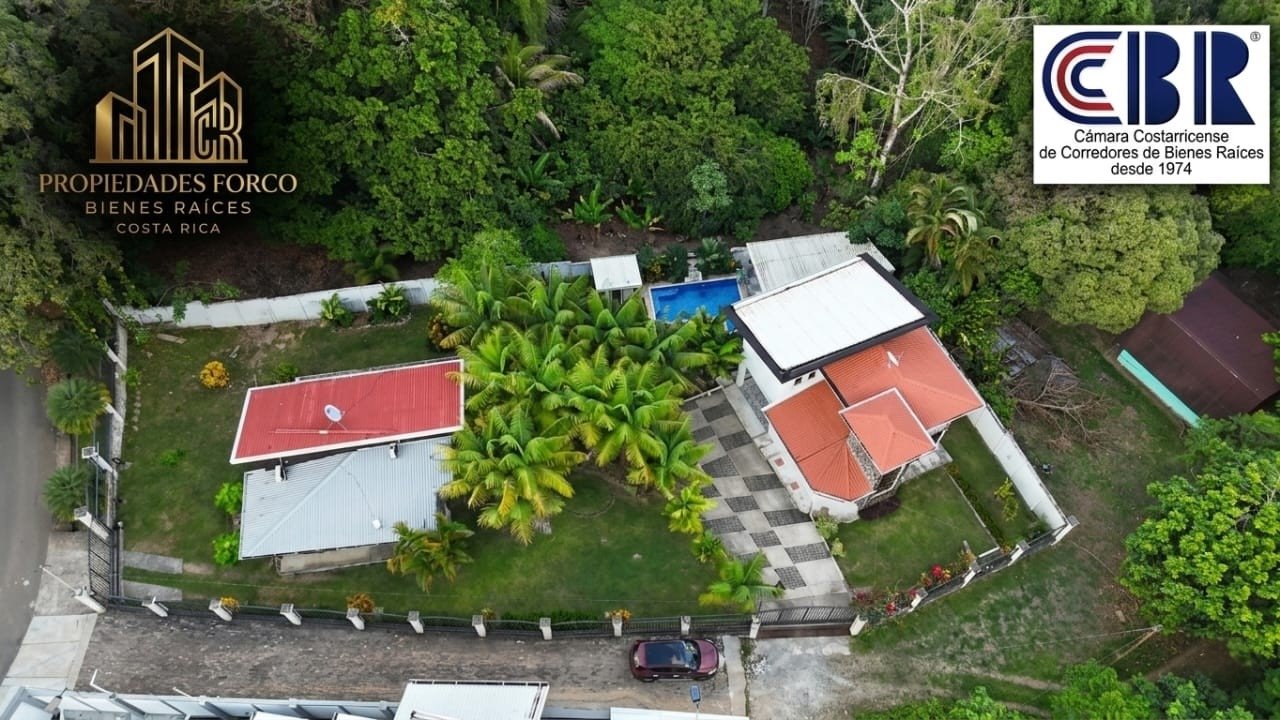 Dos Casas de Campo Beverly