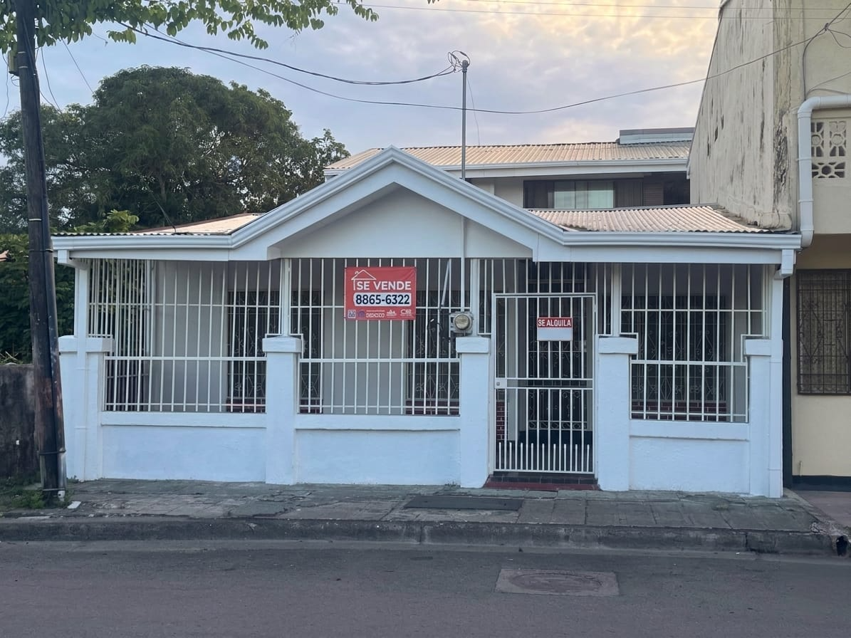 Casa en Venta — Limón Centro