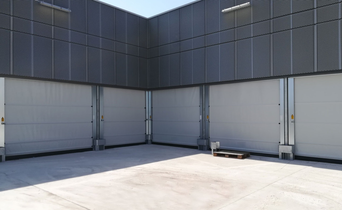 RUN industrial door
