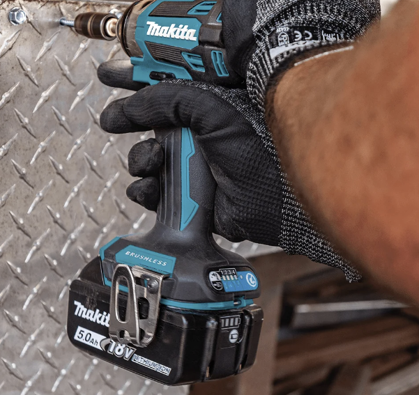 Makita XDT20T 18V LXT® Lithium-Ion Brushless Cordless Quick-Shift Mode™ 4-Speed Impact Driver Kit (5.0Ah) — Power Tools product photo