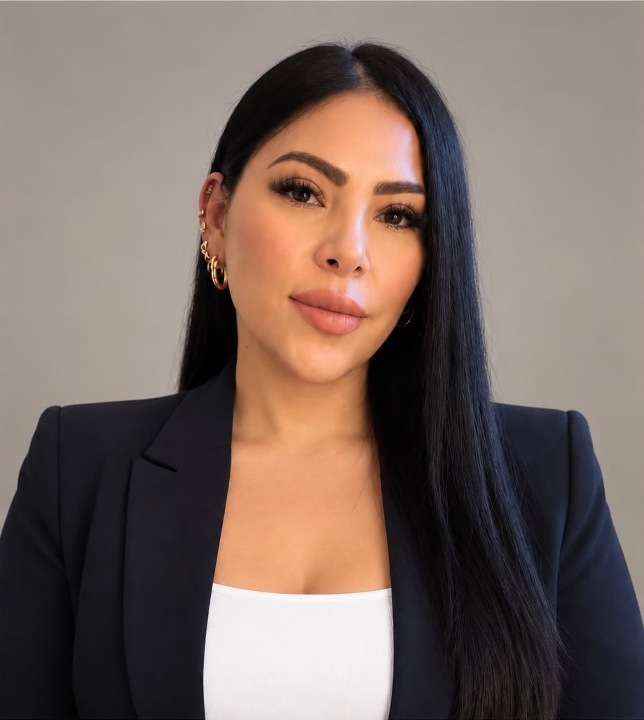 Retrato de Thelma Ovalle, Ejecutiva de Ventas de Promeat