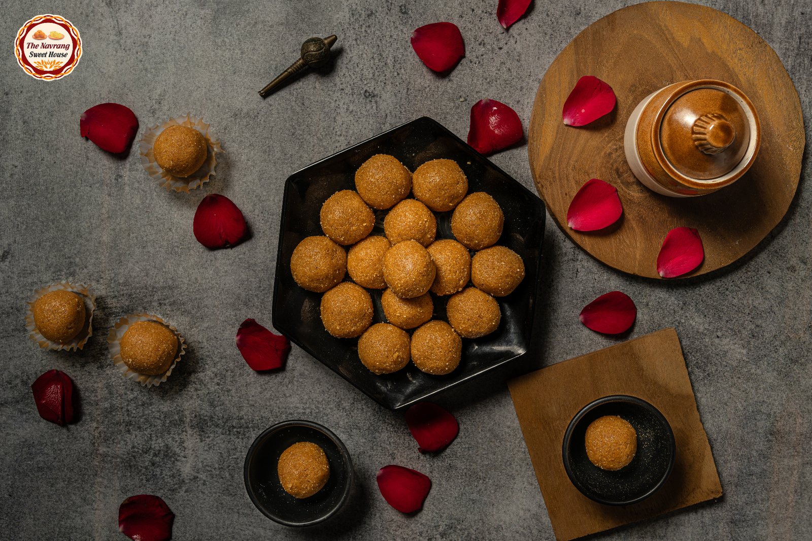 Desi Ghee Besan Laddu