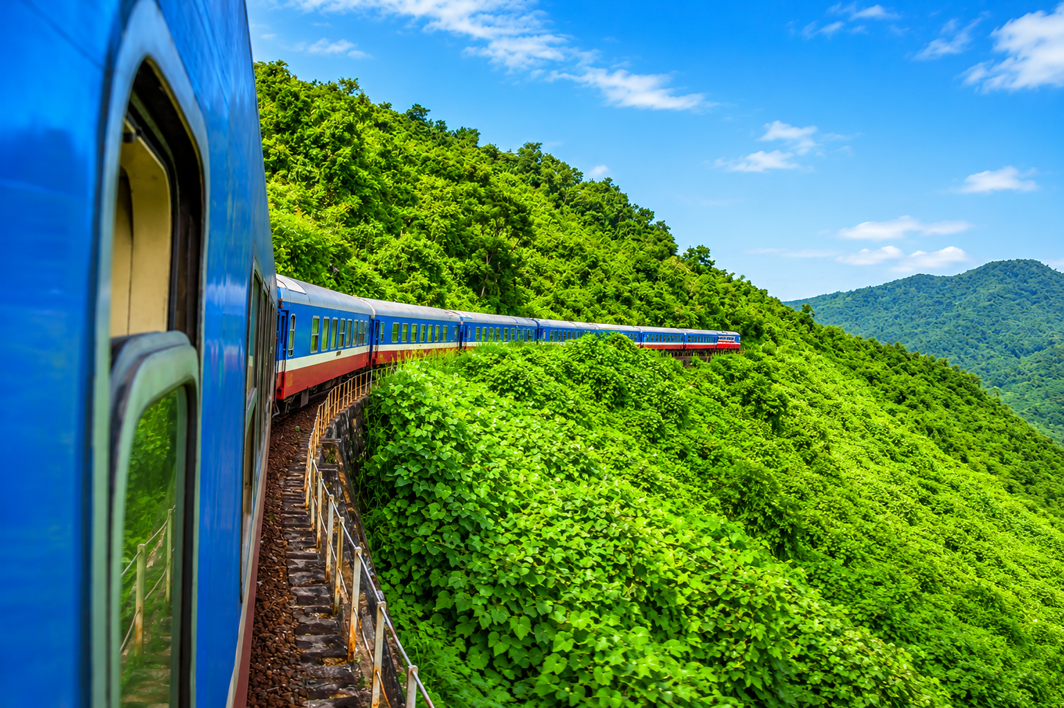 Train Schedules & Tickets