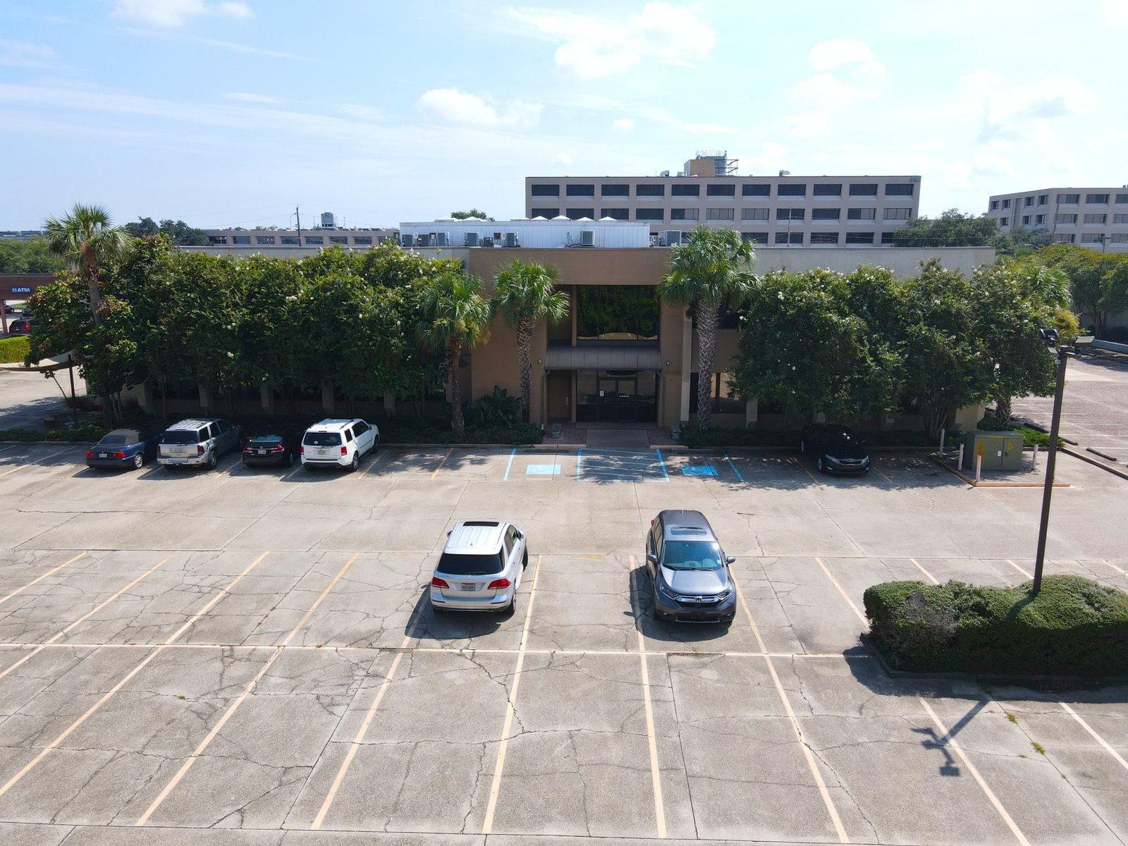 Abundant free parking at 824 Elmwood Park Blvd office building near Metairie