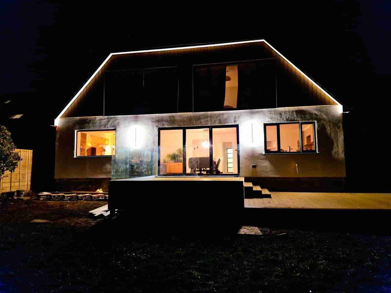 Architectural night lighting exterior